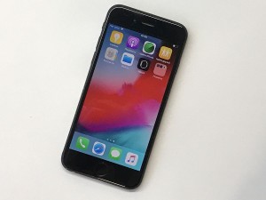Мобильный телефон iPhone 6 16 GB