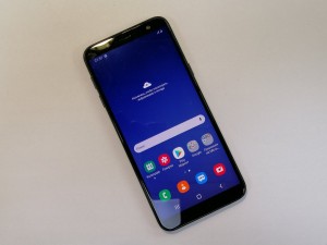 Мобильный телефон Samsung j6 3/32GB