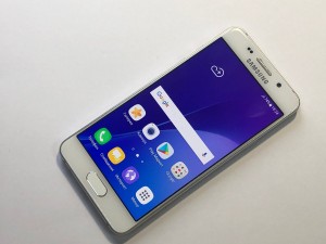 Мобильный телефон  Samsung Galaxy A3 (2016) 