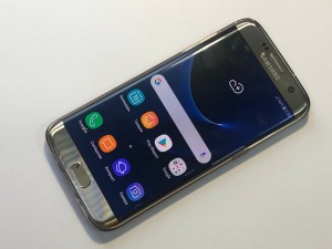 Мобильный телефон Samsung S7 edje 4/32 Gb