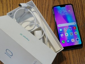 Мобильный телефон Honor 10 4/128GB