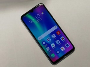 Мобильный телефон  HONOR 10 Lite 3/32GB