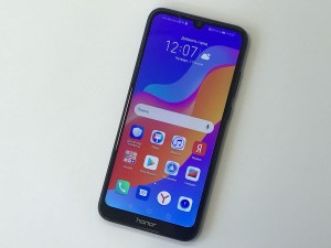 Мобильный телефон Honor 8A 32 GB