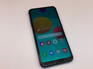 Мобильный телефон Samsung m01 3/32GB