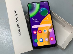 Мобильный телефон Samsung m21 4/64GB