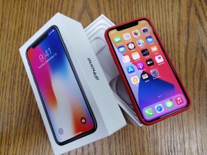 Мобильный телефон iPhone X 64gb
