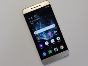 Мобильный телефон  LeRee LE 3 3/32GB