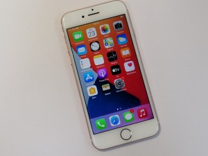 Мобильный телефон iPhone 7 32GB