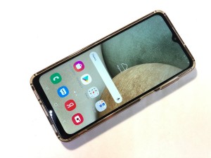 Мобильный телефон Samsung а12 32гб