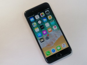Мобильный телефон iPhone 6s 16гб