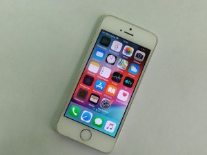 Мобильный телефон iPhone 5s 16gb