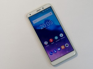 Мобильный телефон ZTE v9 Vita