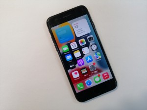 Мобильный телефон iPhone 7 32gb