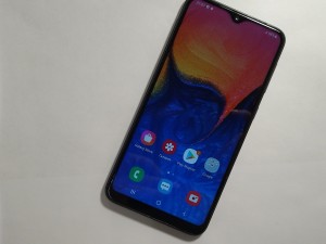 Мобильный телефон Samsung Galaxy A10 32GB