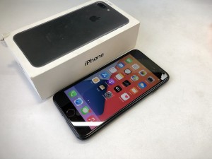 Мобильный телефон iPhone 7 plus 32GB