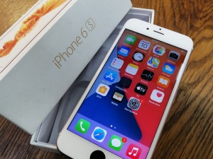 Мобильный телефон iPhone 6s 16gb