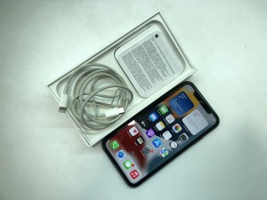 Мобильный телефон iPhone 11 64gb