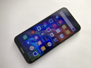 Мобильный телефон Honor 8s 2/32GB