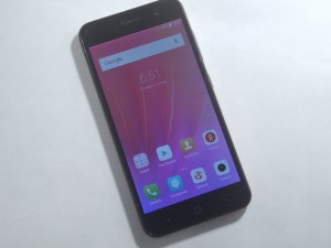 Мобильный телефон ZTE blade a520