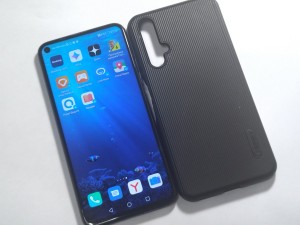 Мобильный телефон Honor 20 6/128GB