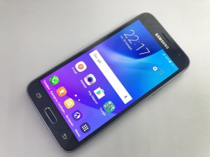 Мобильный телефон Samsung J3 2016