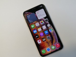 Мобильный телефон iPhone XS Max 256gb