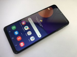 Мобильный телефон Samsung M12