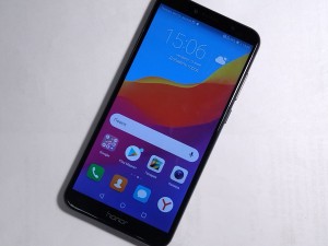 Мобильный телефон Honor 7c 3\32гб