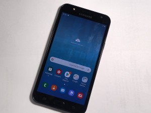 Мобильный телефон Samsung J7 Neo
