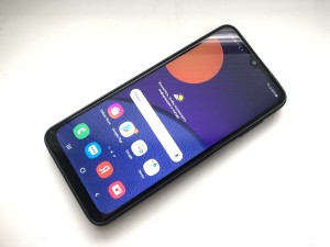 Мобильный телефон Samsung М12