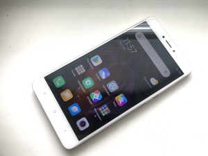 Мобильный телефон Xiaomi Redmi 4