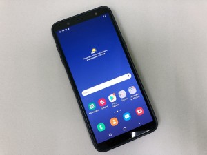 Мобильный телефон Samsung J8