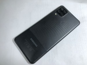 Мобильный телефон Samsung а12 3/32GB