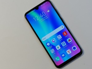 Мобильный телефон Honor 10 lite