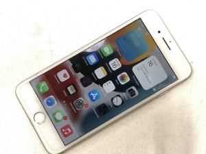 Мобильный телефон iphone 8 plus 64GB