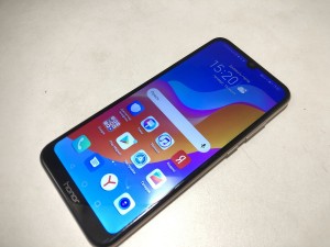 Мобильный телефон Honor 8а 32GB