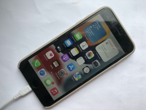 Мобильный телефон iPhone 7 plus 128GB