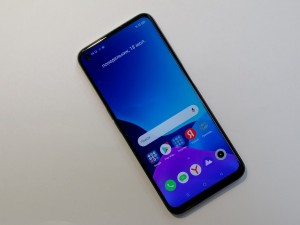 Мобильный телефон realme 8i 64\4