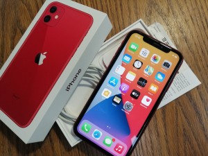 Мобильный телефон iPhone 11 128гб