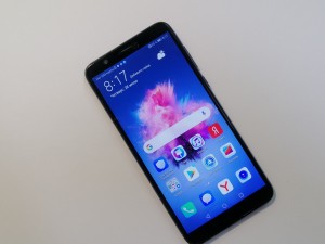 Мобильный телефон Huawei p smart 32GB