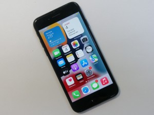 Мобильный телефон iPhone 7 32gb