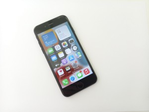 Мобильный телефон iPhone 7 32GB