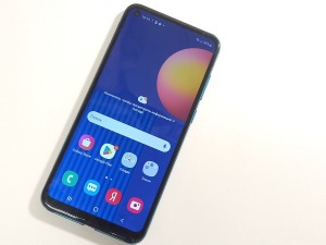 Мобильный телефон Samsung м11 3/32GB