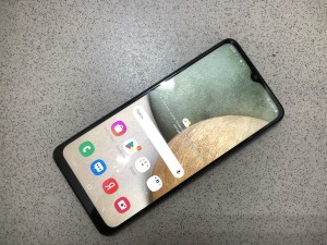 Мобильный телефон Samsung a12 4/64GB