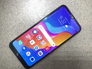 Мобильный телефон Honor 8а 32GB