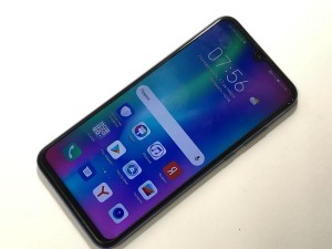 Мобильный телефон Honor 10 lite 3/64GB