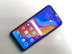 Мобильный телефон honor 8a 2/32GB