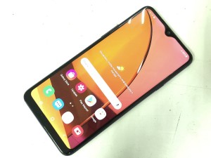 Мобильный телефон Samsung galaxy a20s 3/32GB
