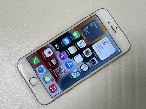 Мобильный телефон iPhone 7 32GB