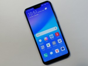 Мобильный телефон Huawei P20 lite